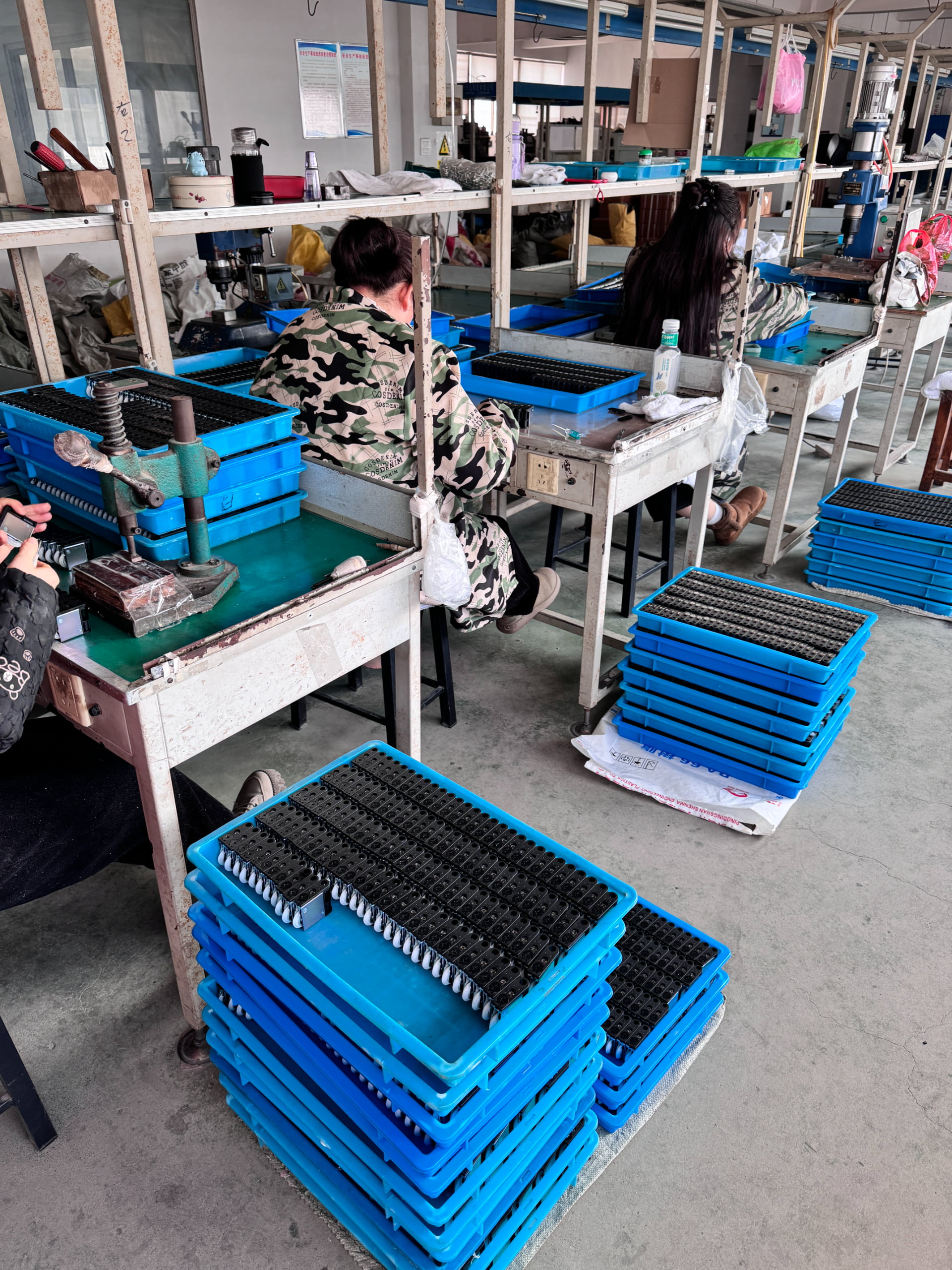 Hardware fitting assembly process